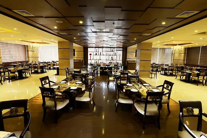 The Panache - Hotel in West of Ram Gulam Chowk, South Gandhi Maidan, Raja Ji Salai, Lodipur, Patna, Bihar 800001, India