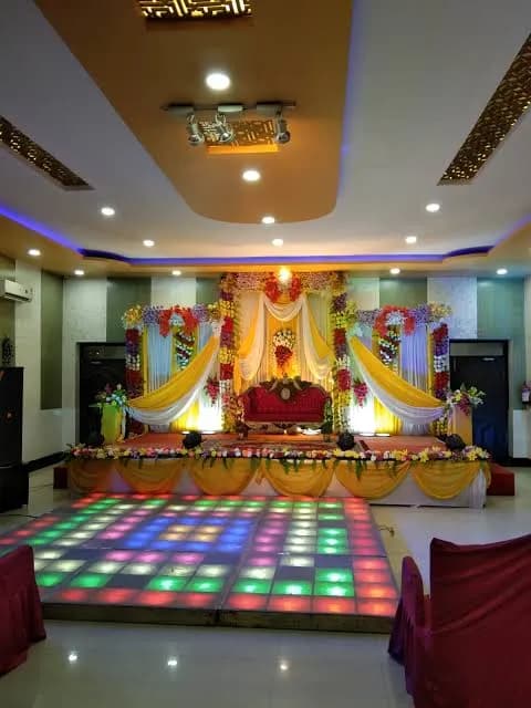 Imperial Garden - Lawn / Farmhouse in J4M7+FVM, Sadaquat Ashram, Patliputra Colony, Patna, Bihar 800010, India