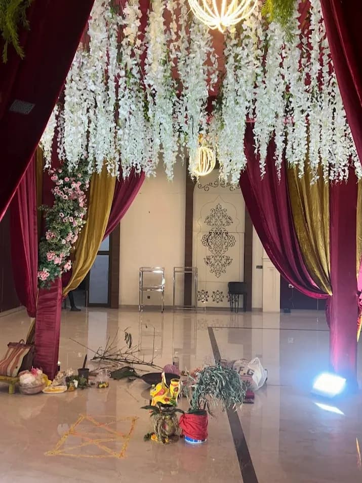 7 VACHAN BANQUET HALL